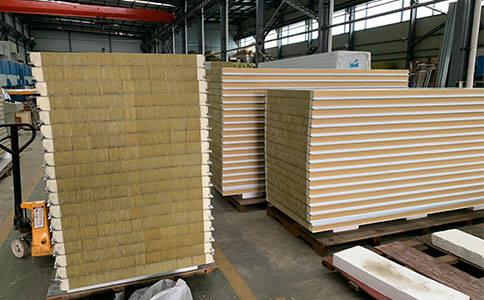 橫鋪夾芯板：高效、環(huán)保的建筑解決方案